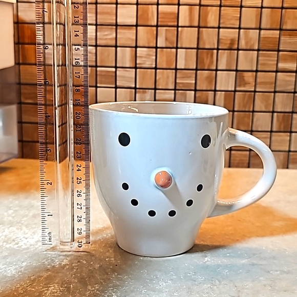 Snowman ⛄️ Macaron Mug Lot - Picture 8 of 11